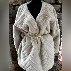 Shaci Beige Faux Fur Coat Herringbone pattern S NWT